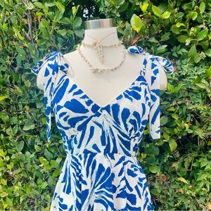 NWT Small Blue and White Floral Dress